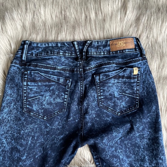 Blue acid wash skinny jeans - Picture 3 of 6